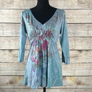 YUKIKO Size M 3/4 sleeve V Neck Babydoll Blue Floral Top